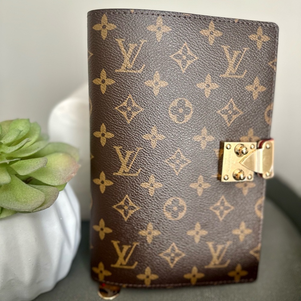 😍🤎Brown Iconic Monogram Notebook Journal Gold Hardware GORGEOUS
